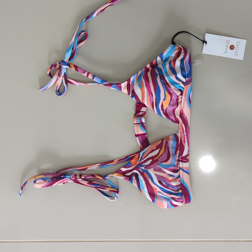 NWT Bikini top Sz Small